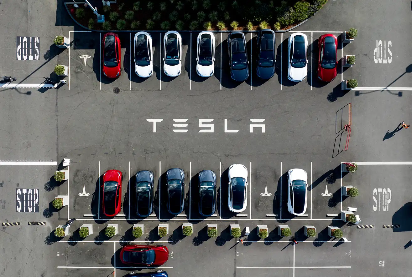 Tesla Auto Pilot Cars